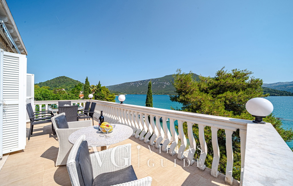 Villa Soldo Garden and property exterior