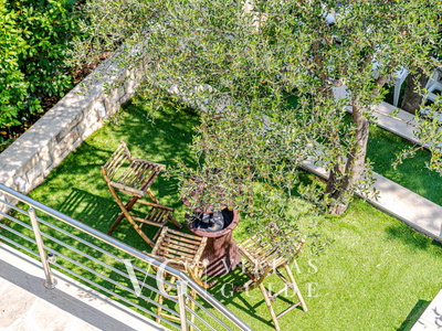 Villa Soldo Garden and property exterior