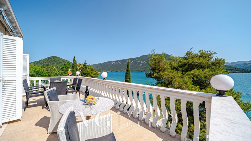 Villa Soldo Garden and property exterior