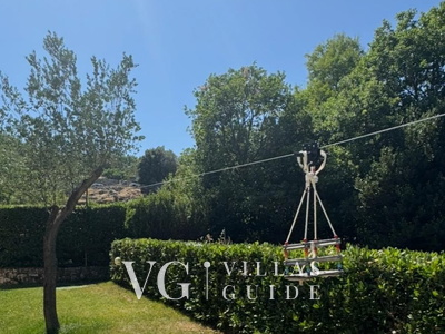 Villa Olive Additional content