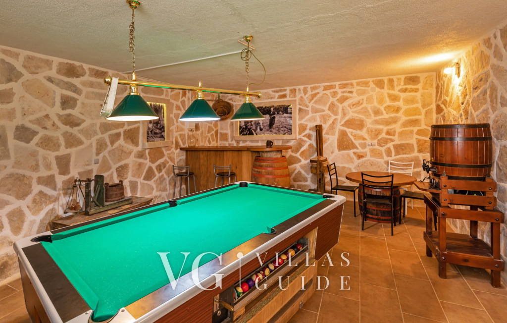 Villa Olive Additional content