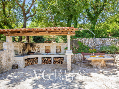 Villa Olive Additional content