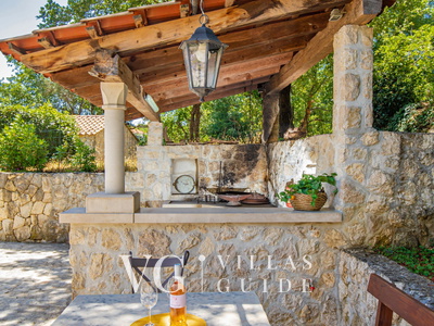 Villa Olive Additional content