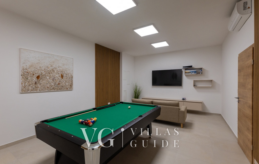 Villa Mikić Additional content