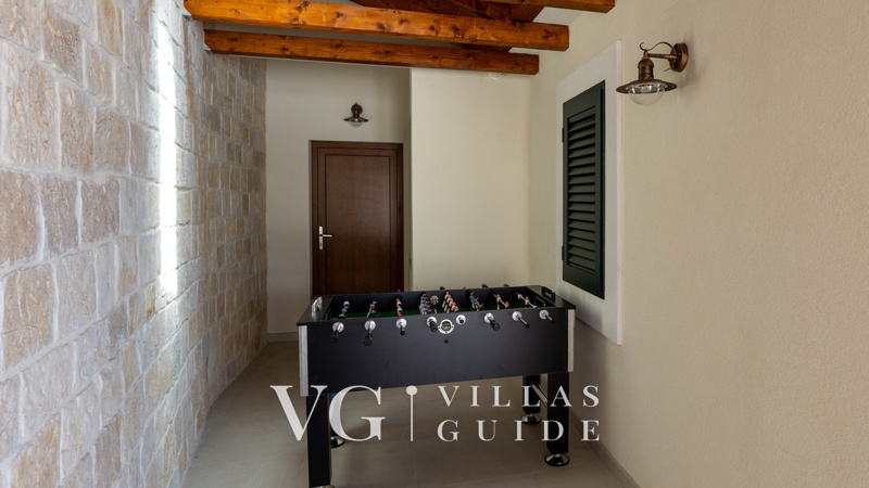 Villa Mikić Additional content