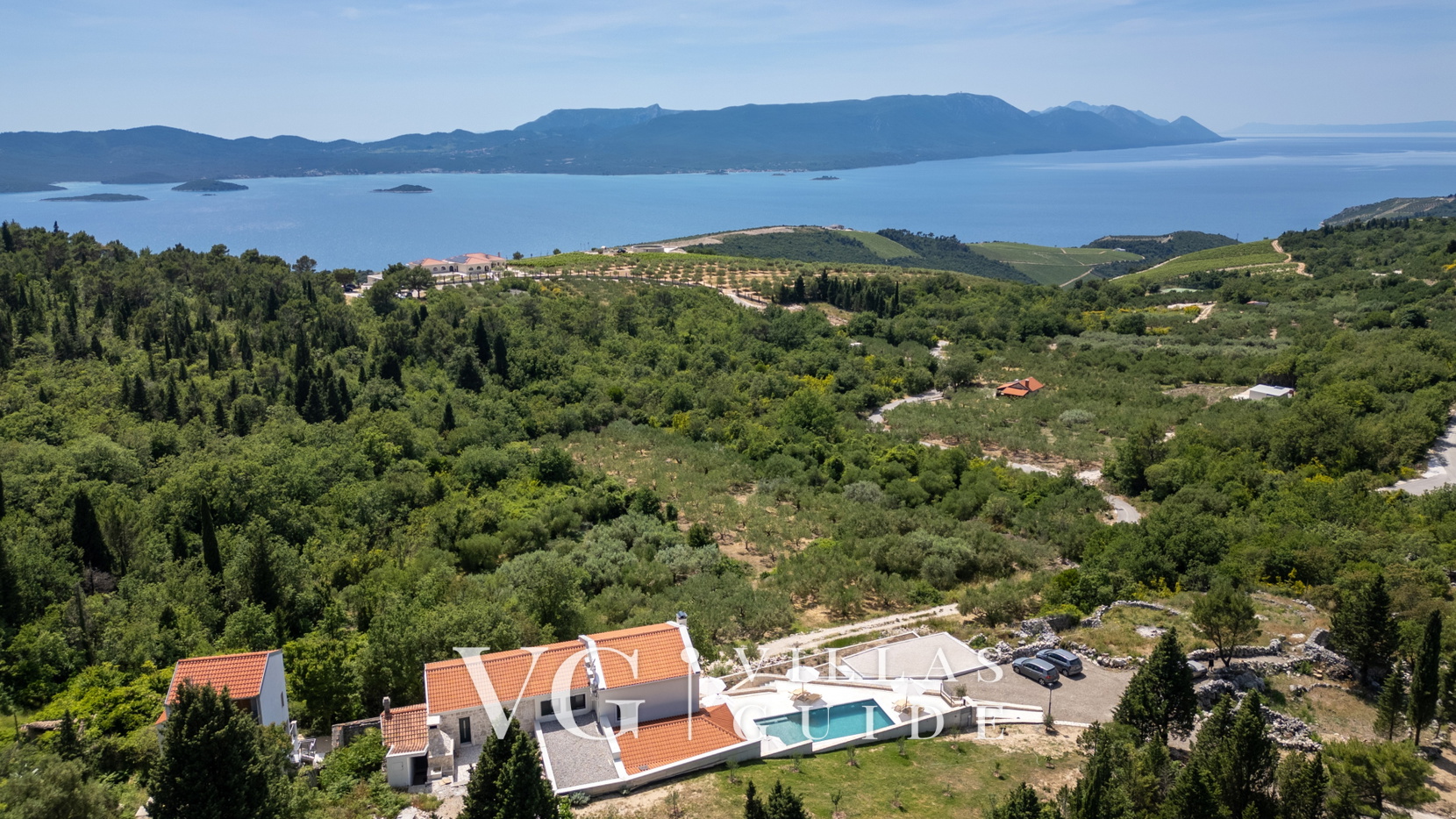 Villa Mikić Garden and property exterior