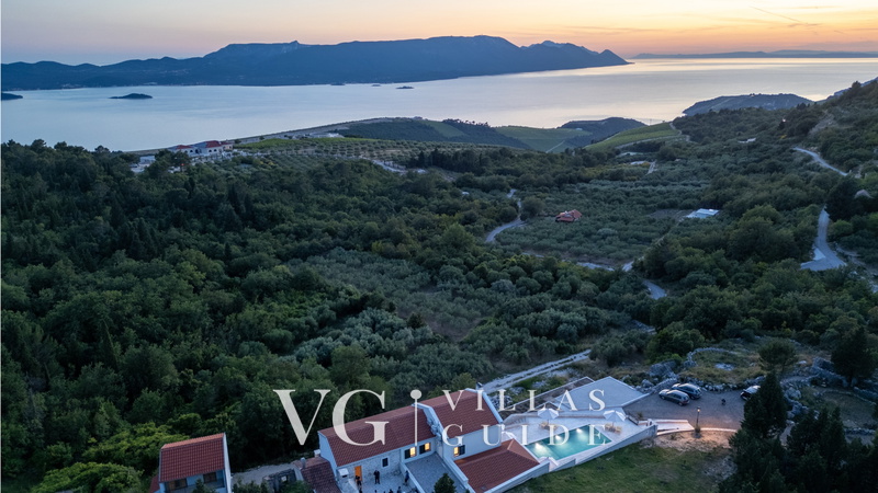 Villa Mikić Garden and property exterior