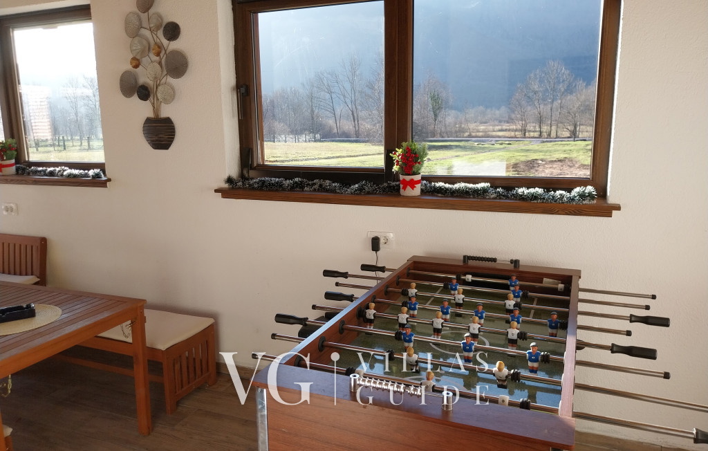 Villa D-Ika Additional content