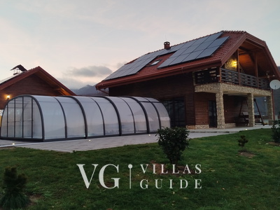 Villa D-Ika Garden and property exterior