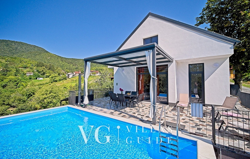 Holiday Home Lipa Pool