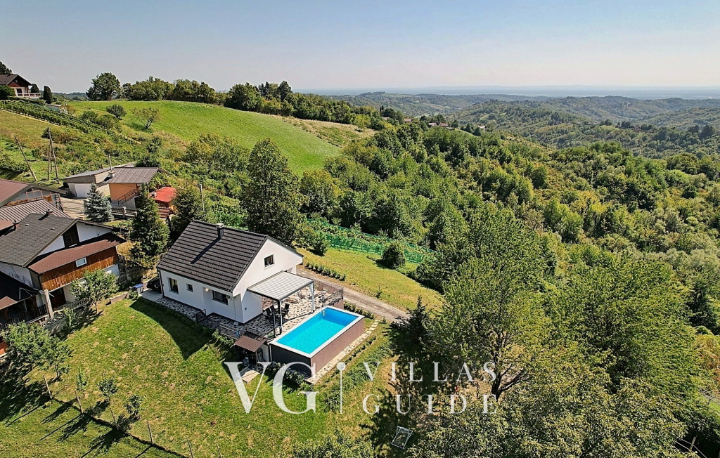 Holiday Home Lipa Garten und Außenbereich