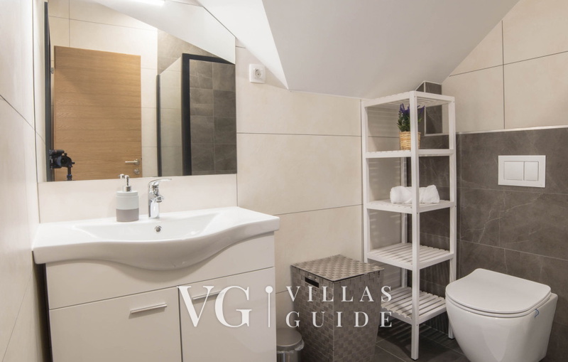 Villa Old Hills Bathroom