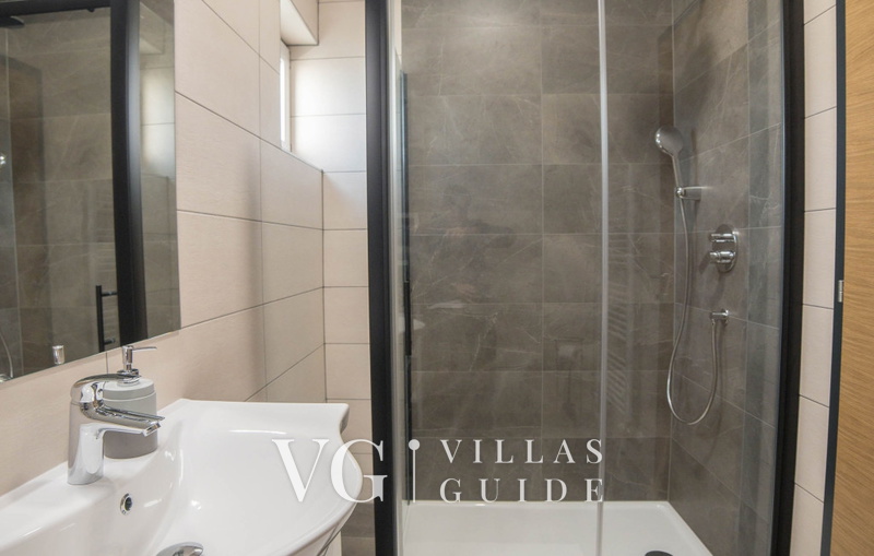 Villa Old Hills Bathroom