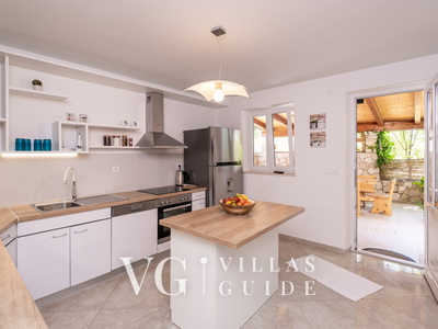 Villa None Kate Kitchen