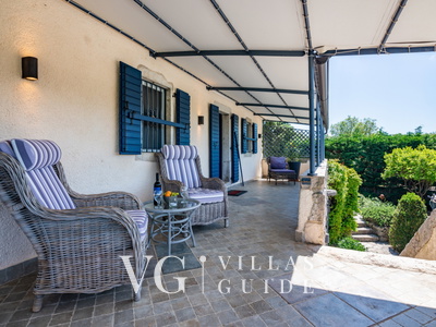 Cypress & Olive House Altro