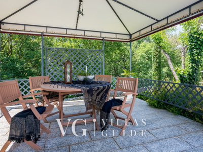 Cypress & Olive House Altro