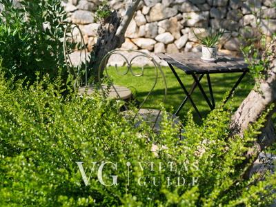 Cypress & Olive House Contenuto aggiuntivo