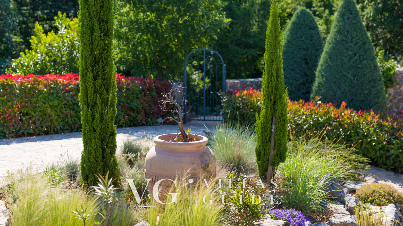 Cypress & Olive House Garten und Außenbereich