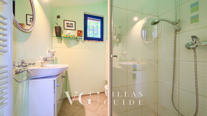 Cypress & Olive House Badezimmer