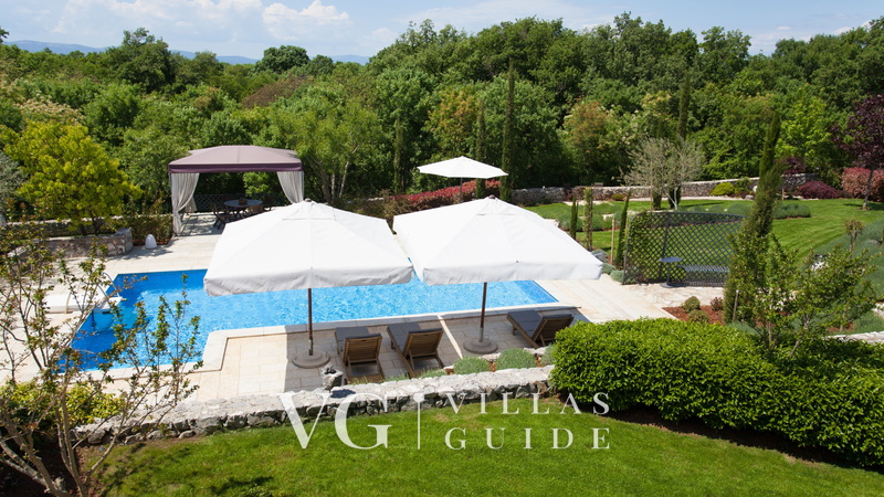 Cypress & Olive House Garten und Außenbereich