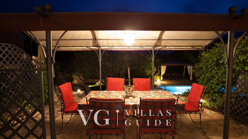 Cypress & Olive House Garten und Außenbereich