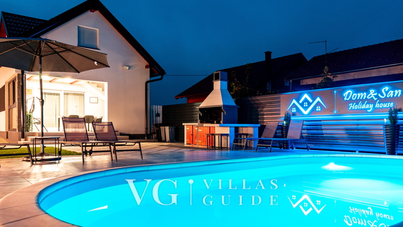 Villa Dom&San Dvorište i vanjski dio objekta