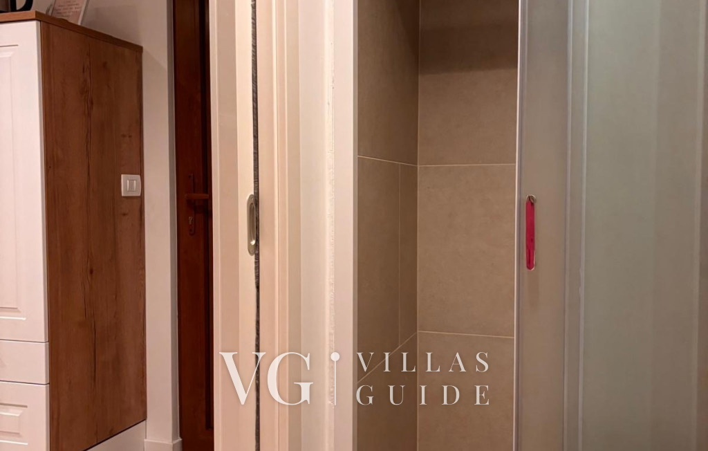 Apartment Groznjan I Kupaonica