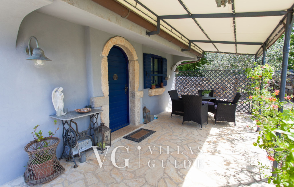 Little Blue House Additional content