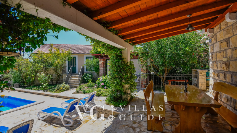 Villa Mint - Split-Žrnovnica Dvorište i vanjski dio objekta