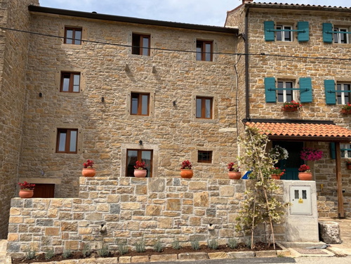 Apartment Groznjan III