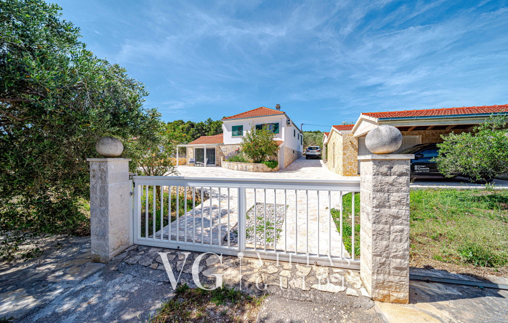 Villa Bradat Contenuto aggiuntivo