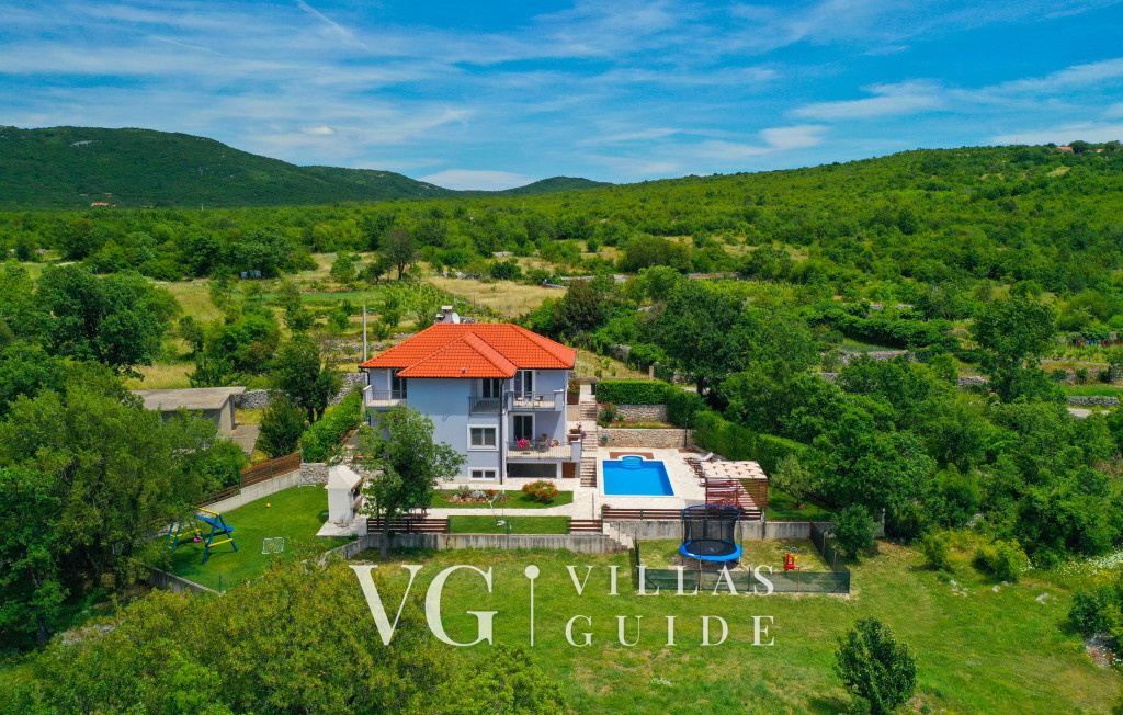 Villa Ruža - Omiš-Blato na Cetini Dvorište i vanjski dio objekta