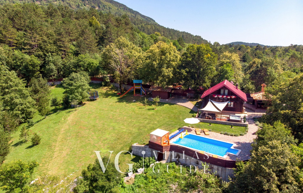 Ferienhaus Lisac Microlocation