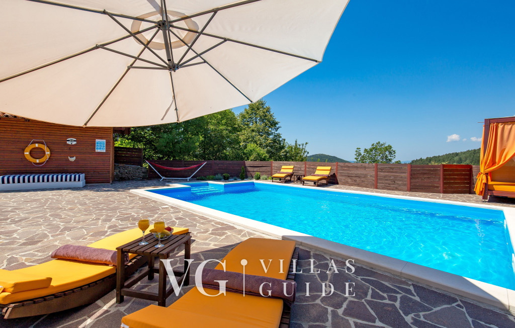 Ferienhaus Lisac Pool