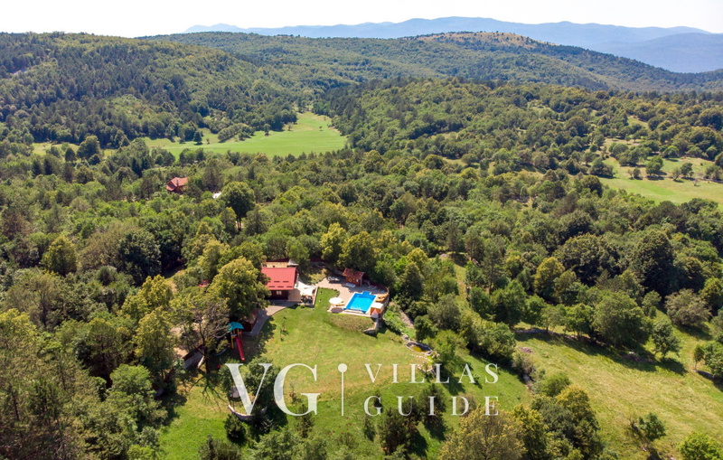 Ferienhaus Lisac Garden and property exterior