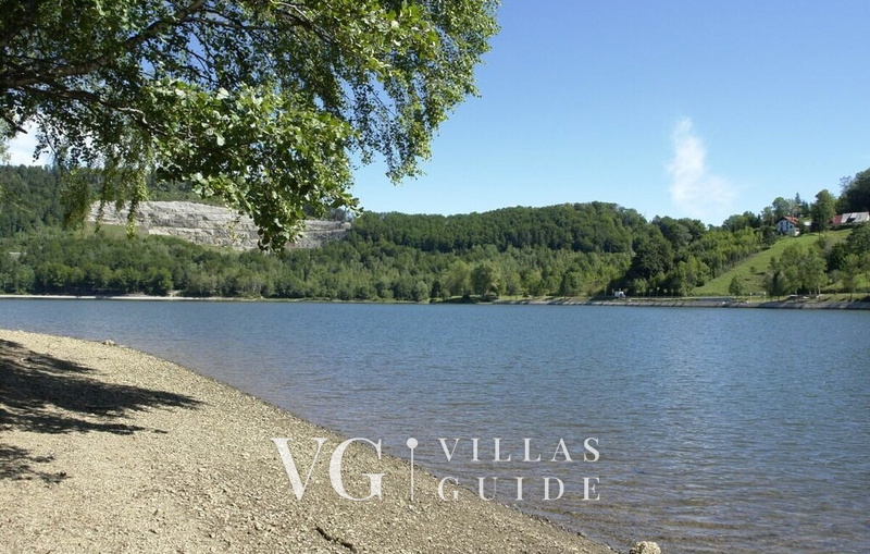 Ferienhaus Lisac Microlocation