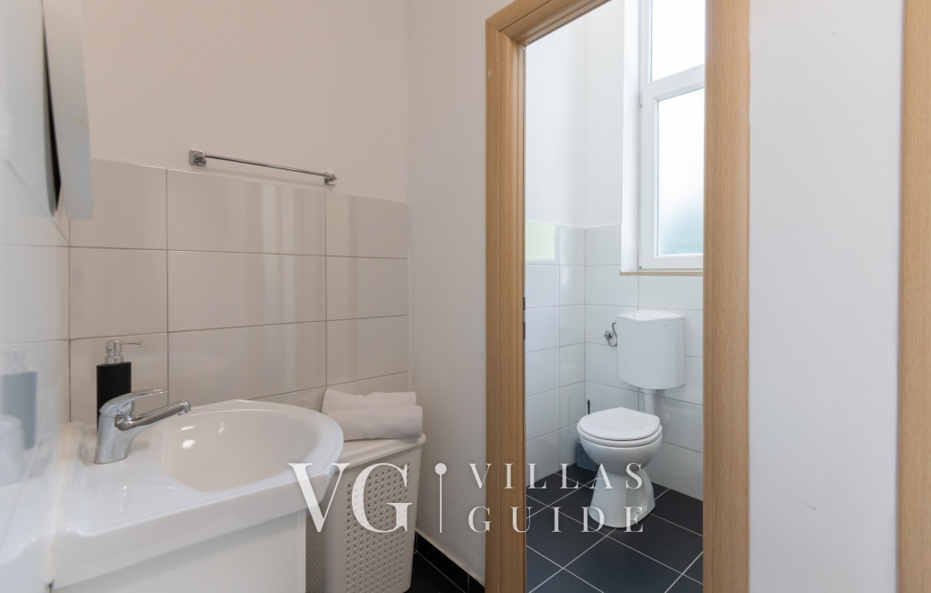 Villa Elena - Makarska-Kamenmost Toilette per gli ospiti