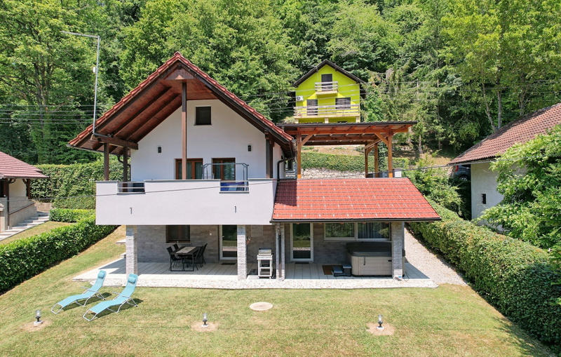 Holiday House Lucija