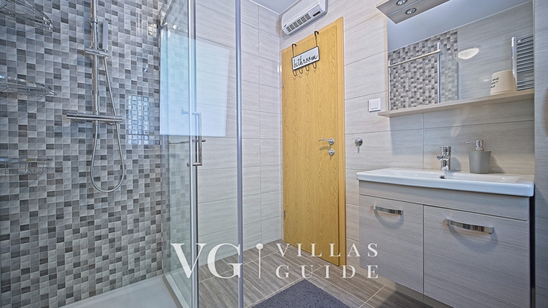 Holiday House Lucija Kupaonica