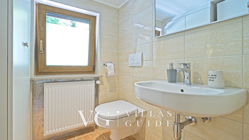 Holiday House Lucija WC za goste