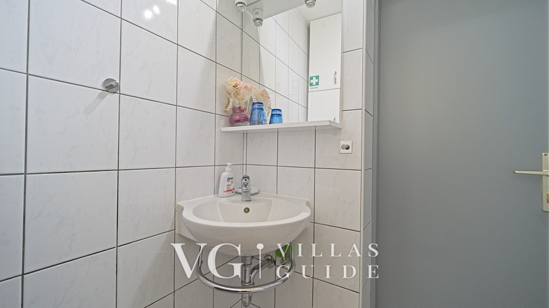 Holiday House Lucija WC za goste