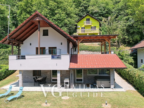 Holiday House Lucija
