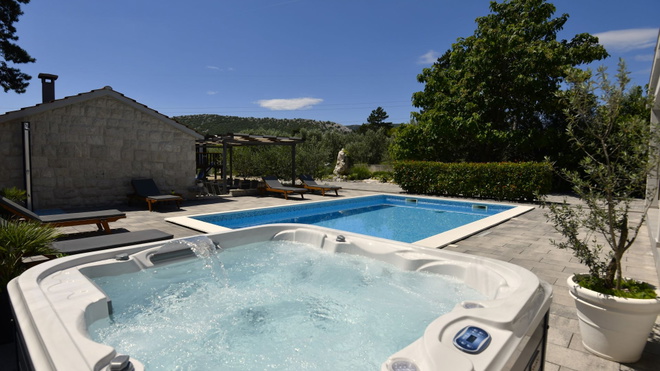 Ferienhaus Makarska - Zadvarje