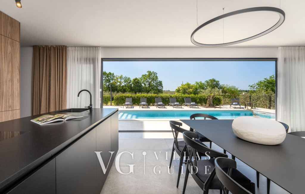 Villa Karbula Kuhinja