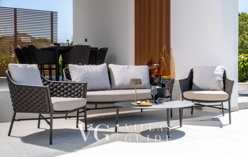 Villa Karbula Additional content