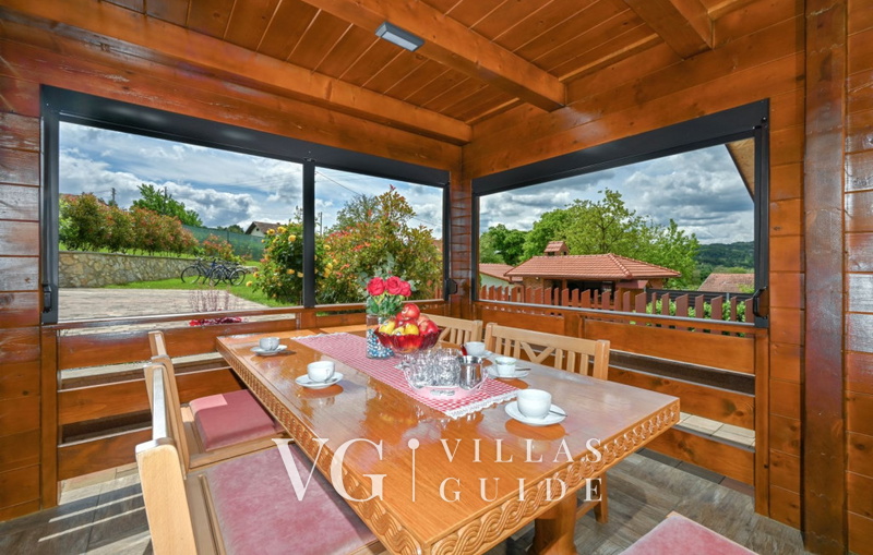 Villa Nina Additional content