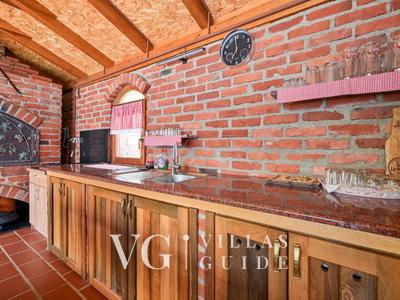 Villa Nina Additional content