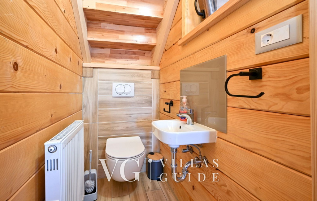 Villa Nina Guest toilet