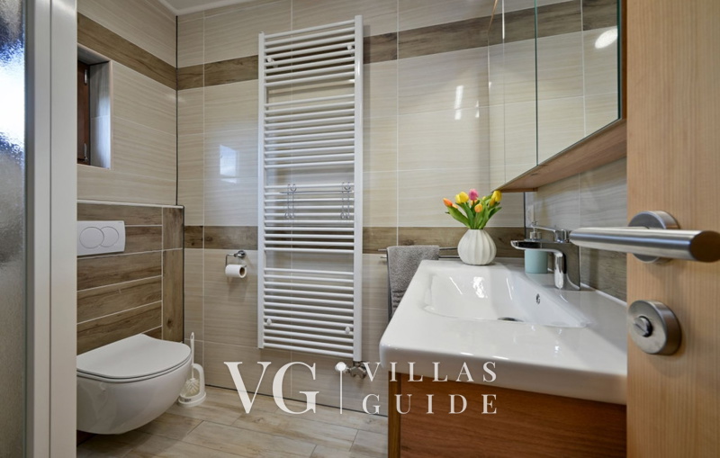 Villa Nina Bathroom