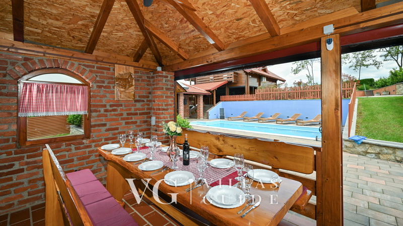 Villa Nina Additional content